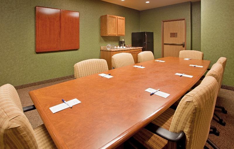 Candlewood Suites St. Robert By Ihg Exterior photo