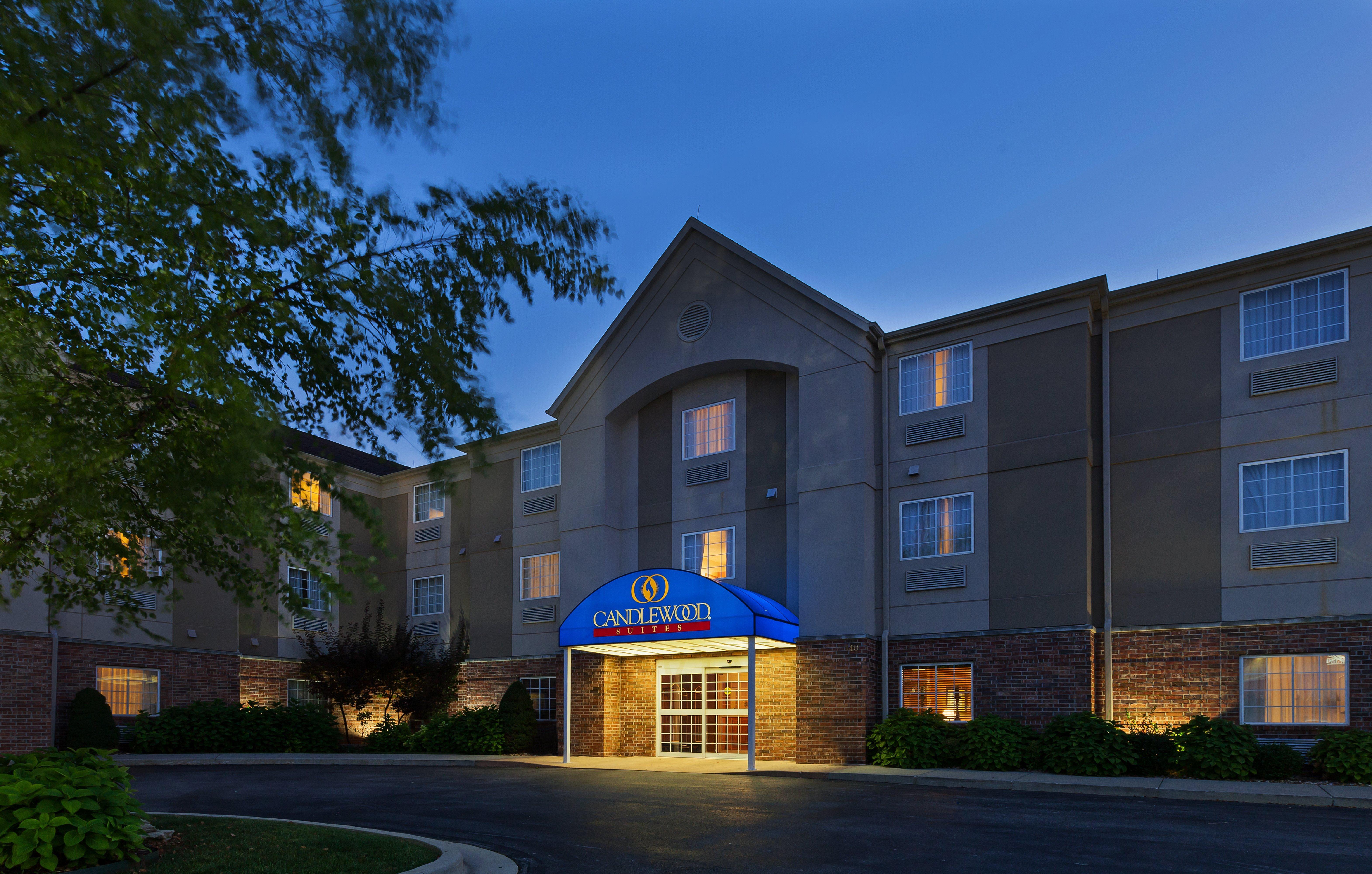 Candlewood Suites St. Robert By Ihg Exterior photo
