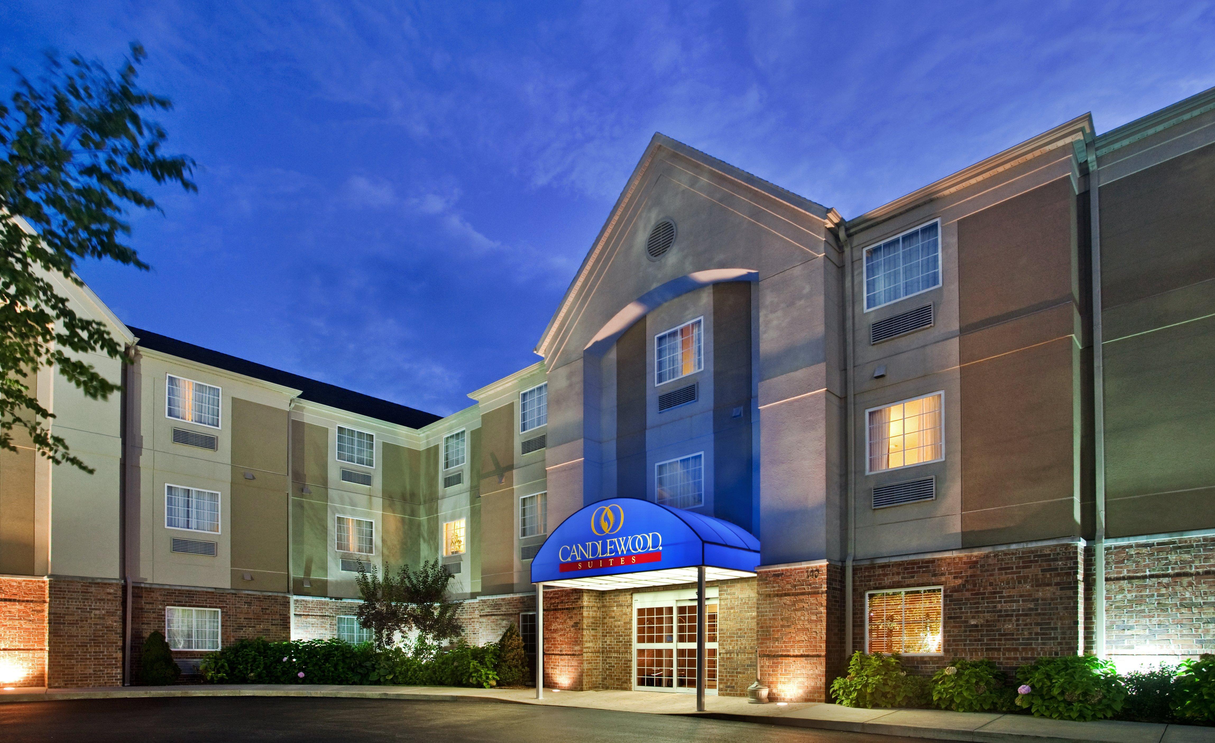 Candlewood Suites St. Robert By Ihg Exterior photo
